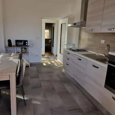게스트하우스 Casa Asani 4*