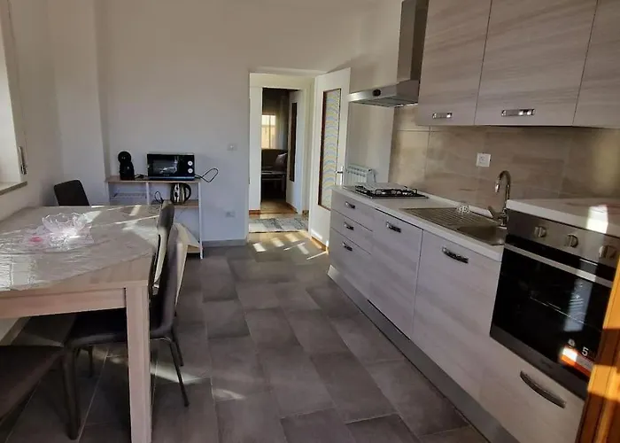 Pensjonat Casa Asani 3*